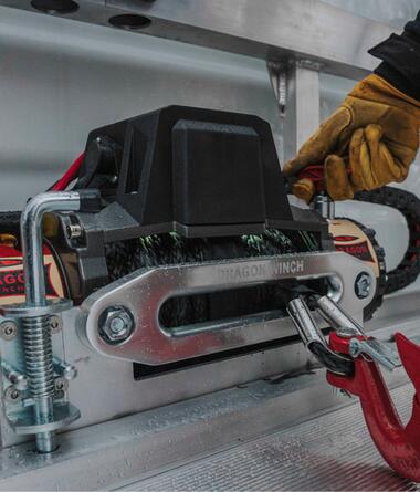 DRAGON WINCH elektrické a hydraulické navijáky
