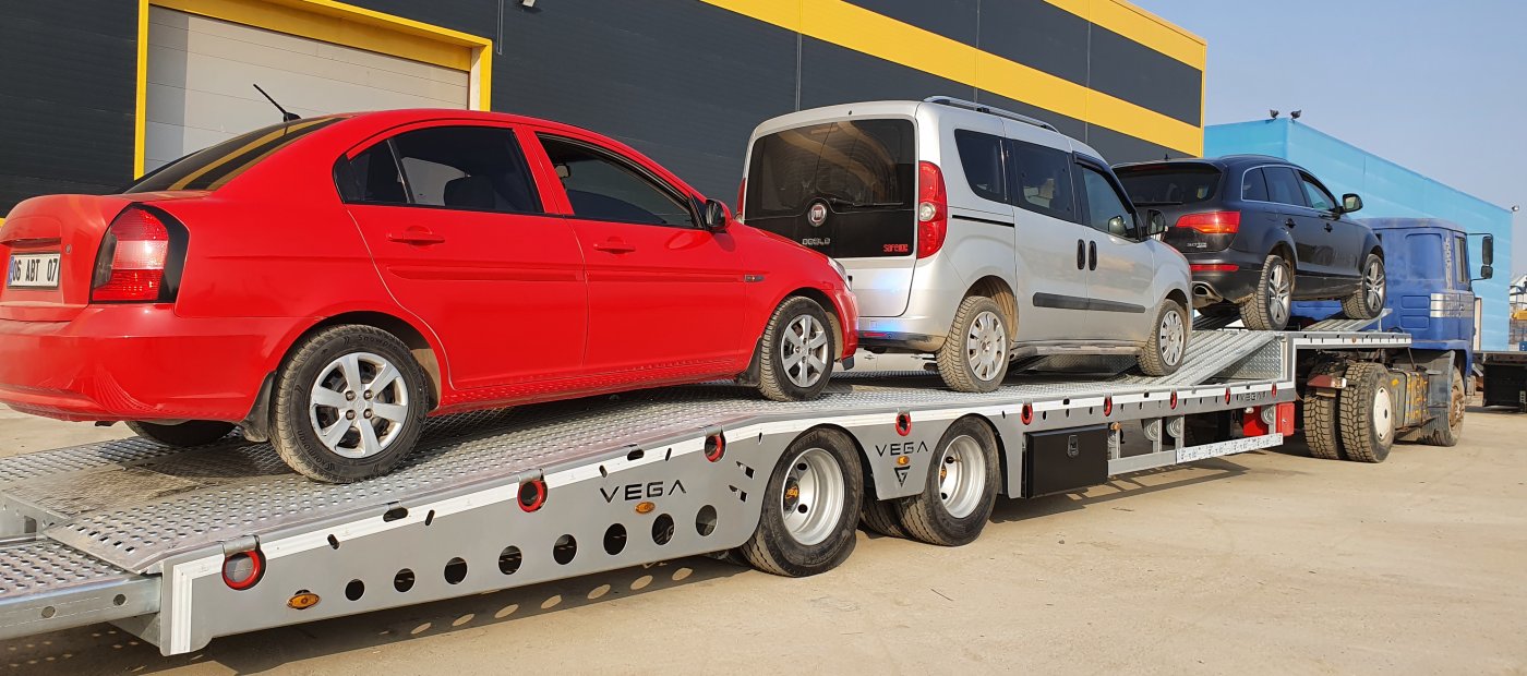 2-nápravový návěs pro přepravu  osobních vozidel - CAR CARRIER