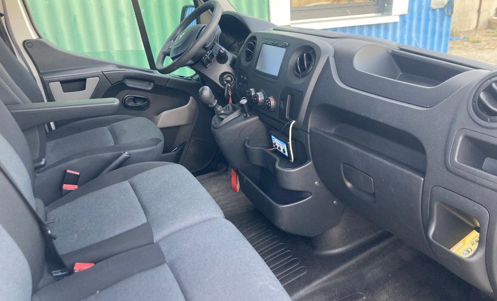 Renault Master 2,3 Dci, 120 Kw, 6 sedadel, 2018