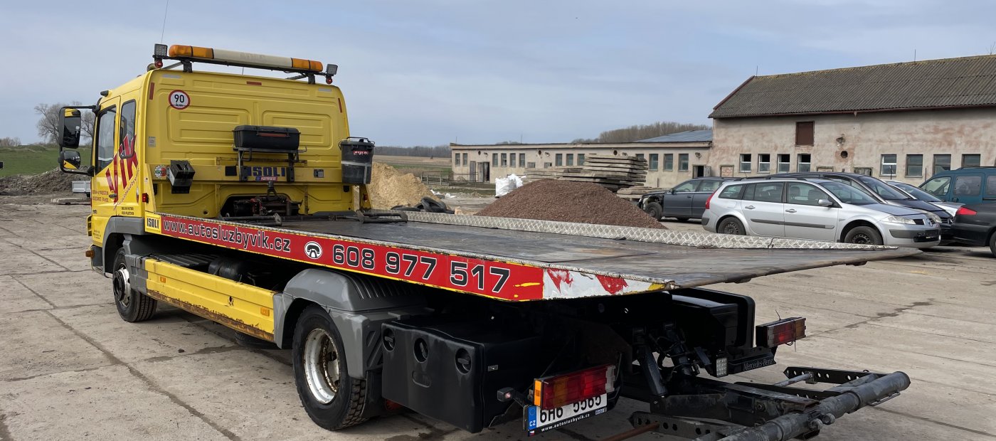Odtahový speciál Mercedes Atego